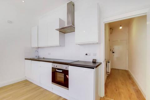 1 bedroom flat for sale, Drewstead Road, Streatham Hill, London, SW16