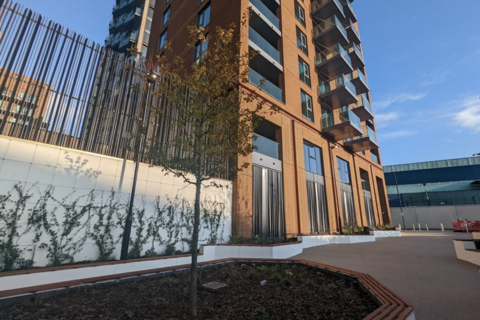 1 bedroom flat for sale, 8 Portal Way, London W3