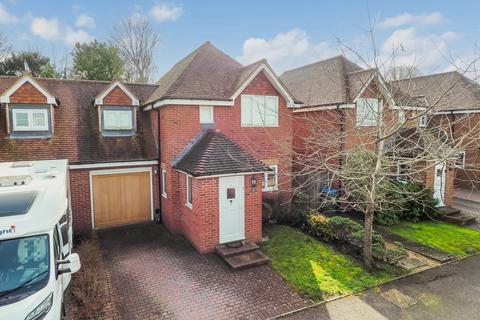 undefined, RIVERSIDE AVENUE, WALLINGTON