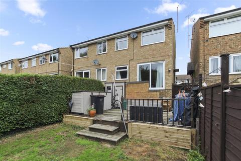 undefined, Mackenzie Road, Raunds