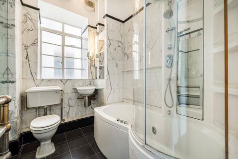 1 bedroom flat for sale, Hyde Park Gardens, London W2
