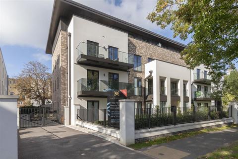 3 bedroom apartment for sale, Parabola Road, Montpellier, Cheltenham