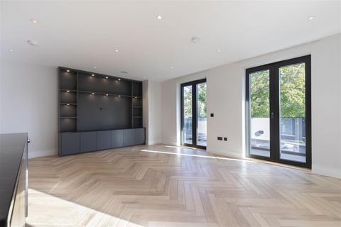 3 bedroom apartment for sale, Parabola Road, Montpellier, Cheltenham