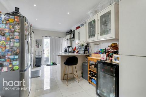 Woodville Road, Thornton Heath