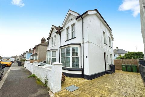 3 bedroom semi-detached house for sale, Bulverhythe Road, East Sussex TN38