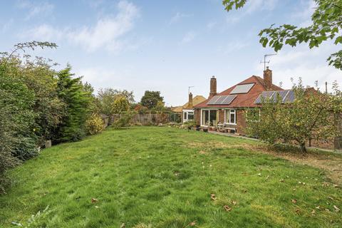 undefined, Ashtead