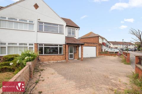 Varney Close, Waltham Cross EN7