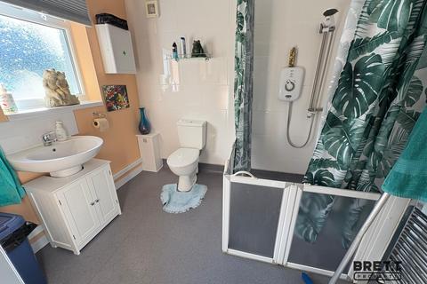undefined, 5 Falcon Road, Haverfordwest, Pembrokeshire. SA61 2UE