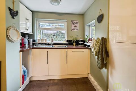 2 bedroom end of terrace house for sale, High Street, Blyton DN21