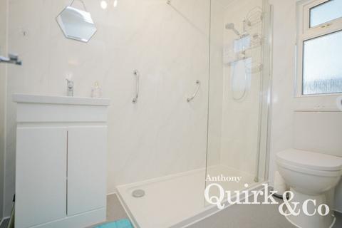 1 bedroom park home for sale, Creek Road, Canvey Island, SS8