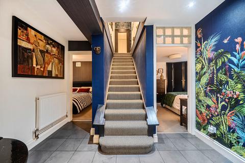 3 bedroom apartment for sale, Peak Hill Avenue, London
