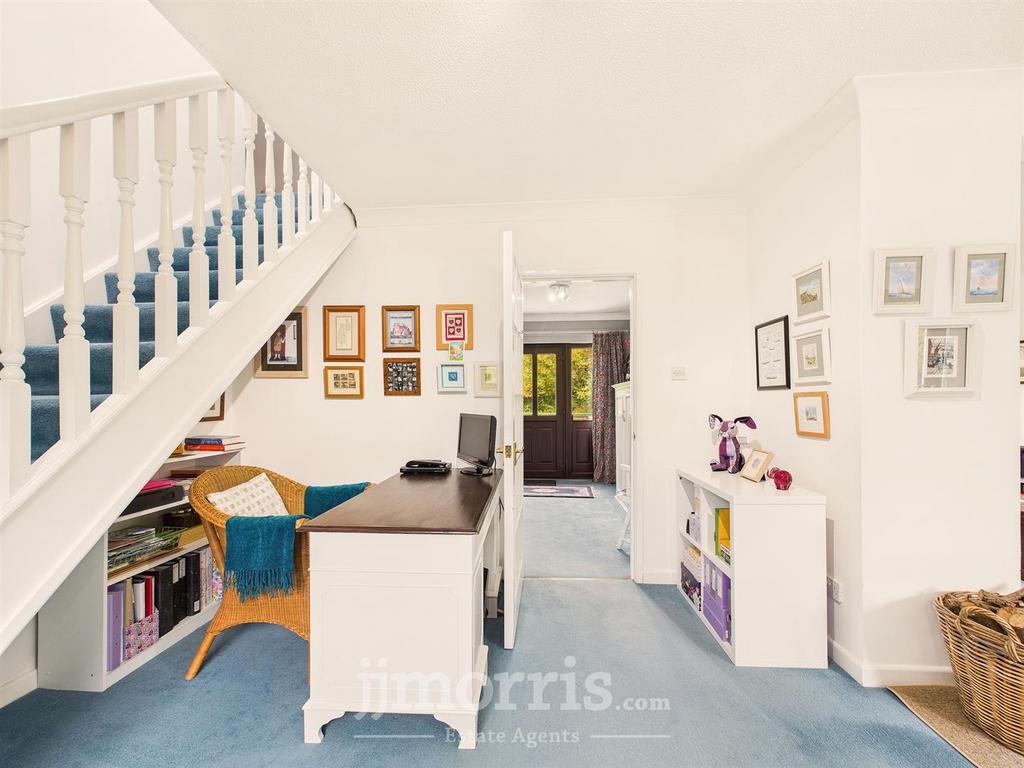 CAM02878 G0-PR0091-STILL014.jpg