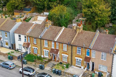 2 bedroom terraced house for sale, Mount Pleasant Road, Dartford