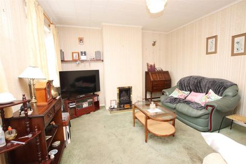 3 bedroom semi-detached house for sale, Martin Road, Dartford