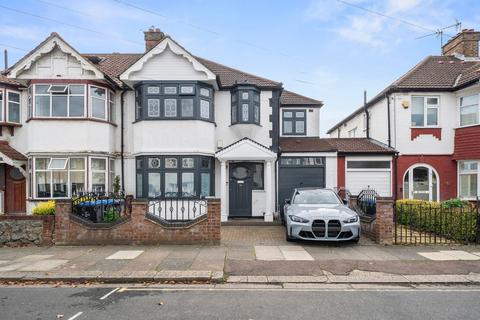 5 bedroom semi-detached house for sale, Fleetwood Road, London, NW10