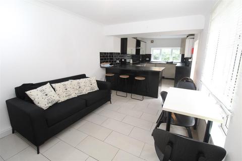 6 bedroom house to rent, Glenroy Street, Cardiff CF24