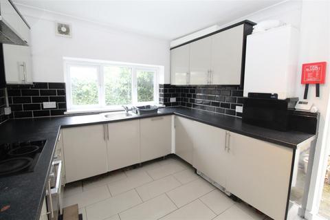 6 bedroom house to rent, Glenroy Street, Cardiff CF24
