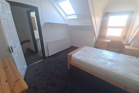 5 bedroom house to rent, Brudenell Street, Leeds LS6