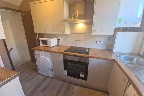 5 bedroom house to rent, Brudenell Street, Leeds LS6
