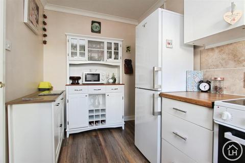 2 bedroom maisonette for sale, West Street, Sittingbourne