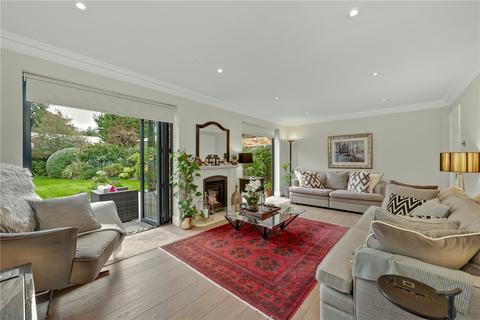 undefined, Village Close, Weybridge, Surrey, KT13