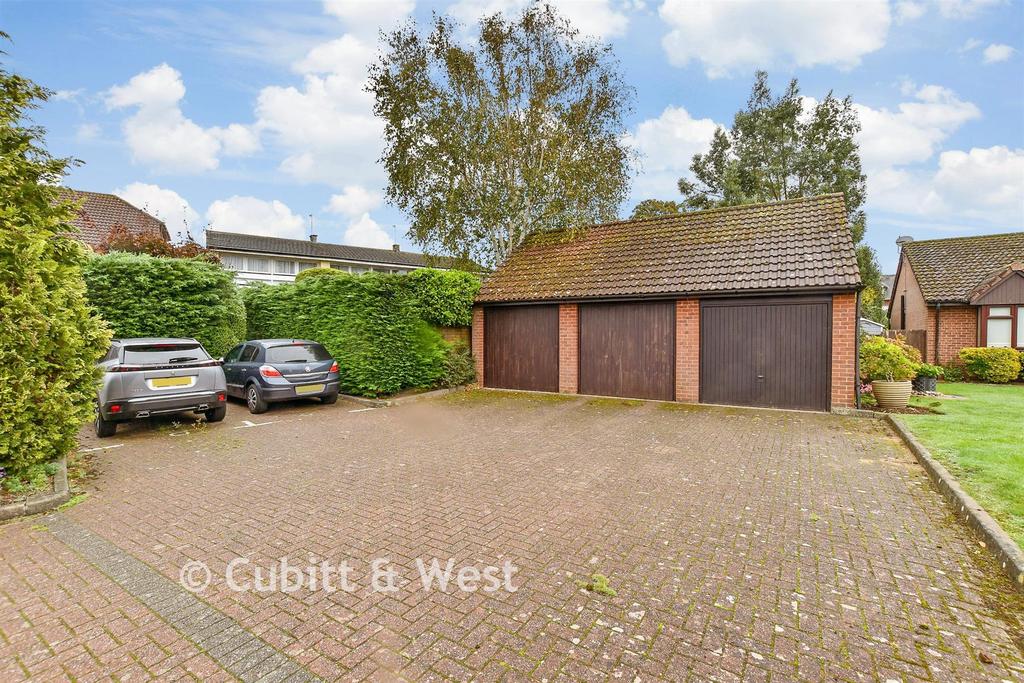 Driveway/Parking