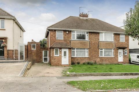 3 bedroom semi-detached house for sale, Walnut Drive, Milton Keynes MK2