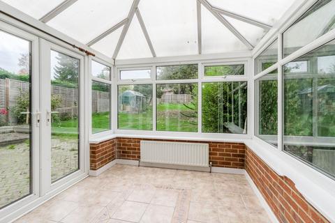 3 bedroom semi-detached house for sale, Walnut Drive, Milton Keynes MK2