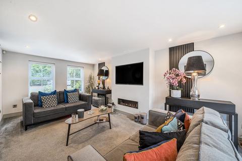 4 bedroom detached house for sale, Evelyn Court, Harrogate, HG3