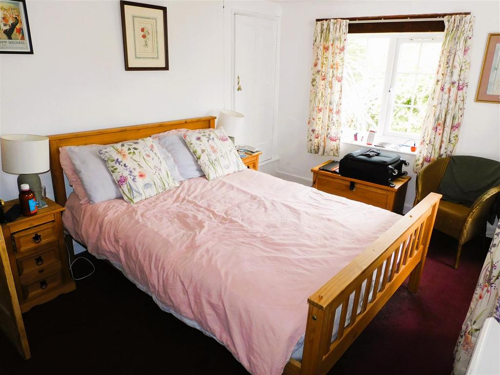 1 MC Bed1.JPG