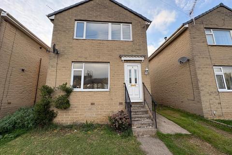 3 bedroom detached house to rent, Rutland Road, Huddersfield HD3