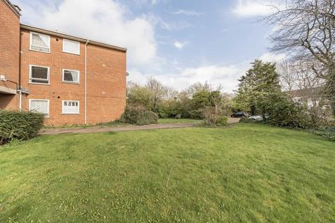 undefined, Grand Drive, London SW20