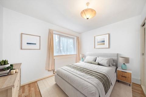 undefined, Grand Drive, London SW20
