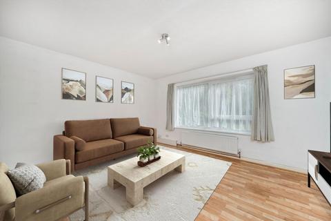 undefined, Grand Drive, London SW20