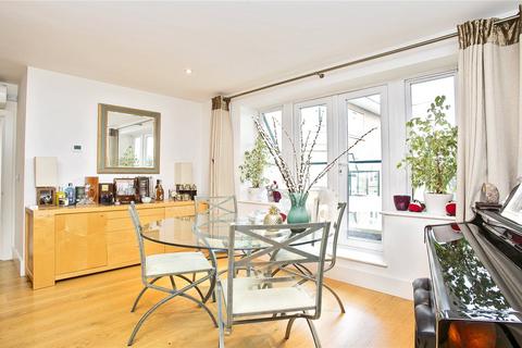 2 bedroom apartment for sale, Strand Drive, Surrey