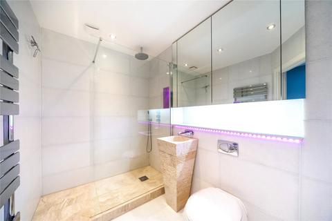 2 bedroom apartment for sale, Strand Drive, Surrey