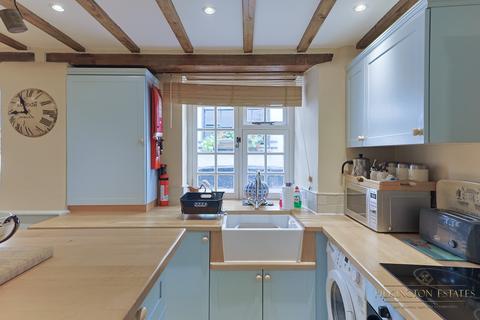 4 bedroom terraced house for sale, Lower Market Street, Cornwall PL13