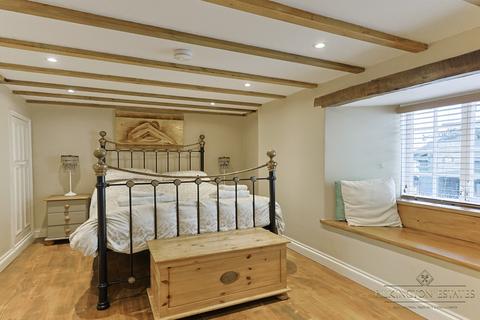 4 bedroom terraced house for sale, Lower Market Street, Cornwall PL13