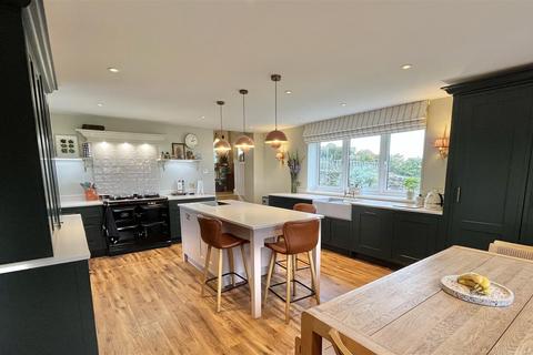 undefined, Sandy Lane, Chisworth, Glossop