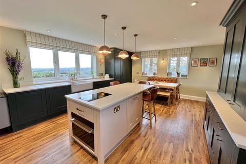 undefined, Sandy Lane, Chisworth, Glossop