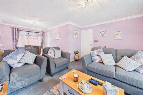 3 bedroom terraced house for sale, Pearce Road, Diss
