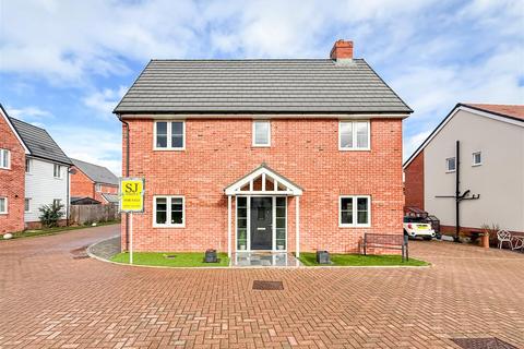 undefined, Oak Crescent, Burnham-On-Crouch