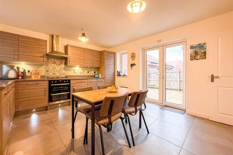 undefined, Oak Crescent, Burnham-On-Crouch