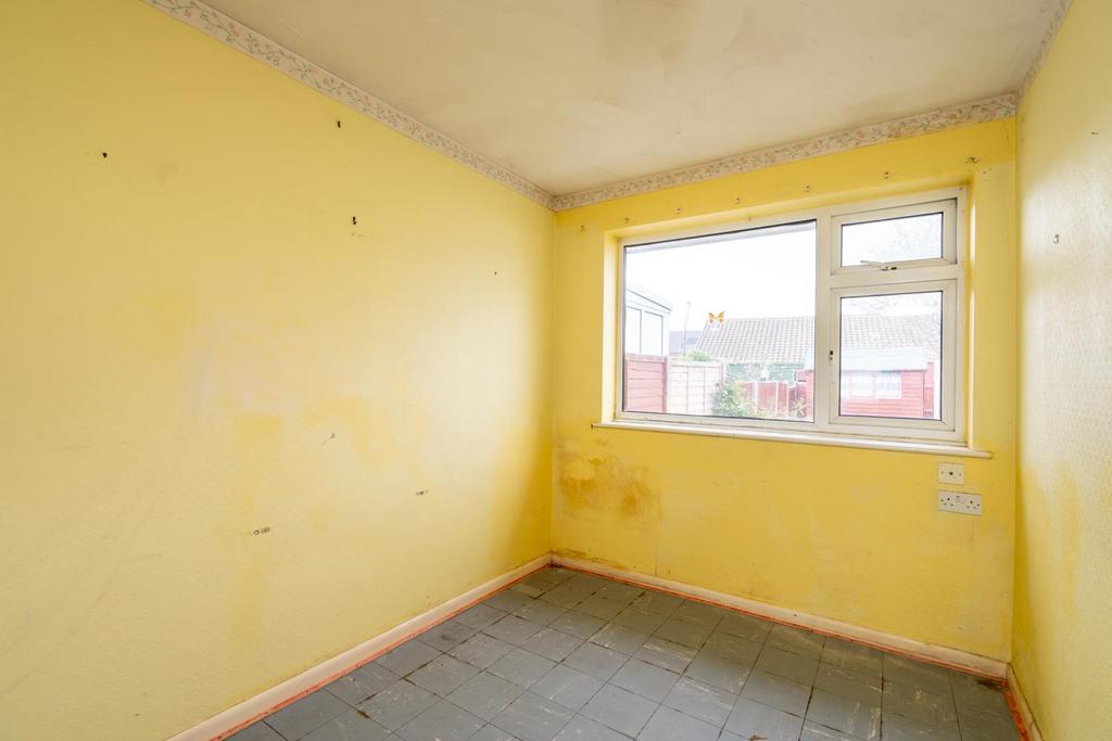 Bedroom 2.jpg
