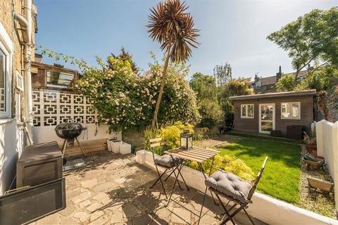 2 bedroom maisonette for sale, Priolo Road, London SE7