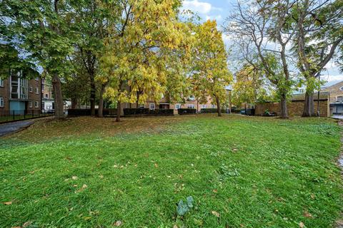 3 bedroom flat for sale, Stonhouse Street, Clapham, London, SW4