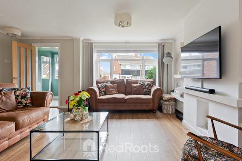 7 Ambleside Crescent, Sprotbrough, Doncaster, DN5 7PR