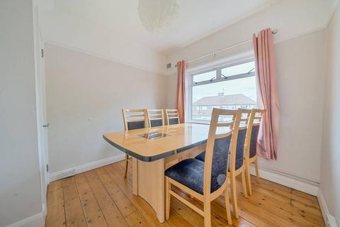 3 bedroom flat for sale, Beechmount Avenue, Hanwell, London, W7