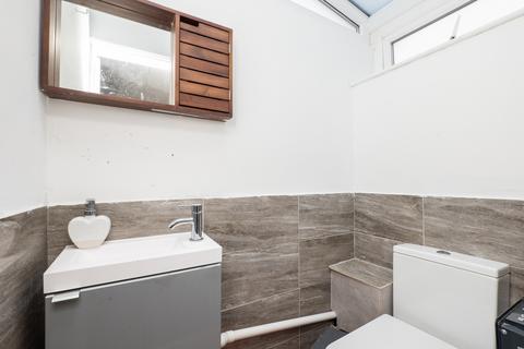 37 Ashleigh Gardens, Sutton, SM1 3EL