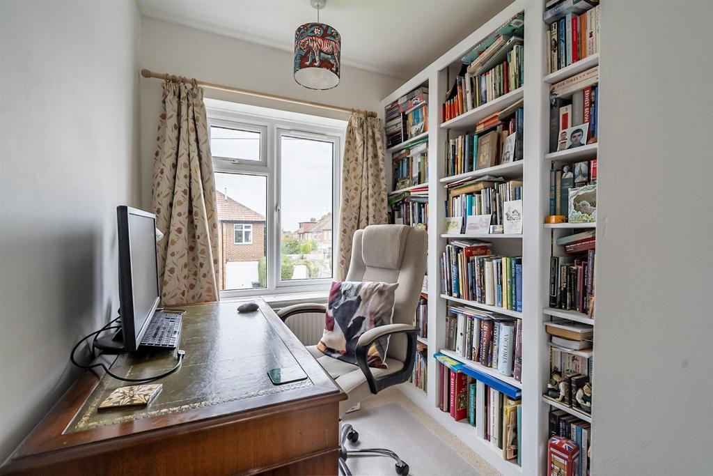 Bedroom/office